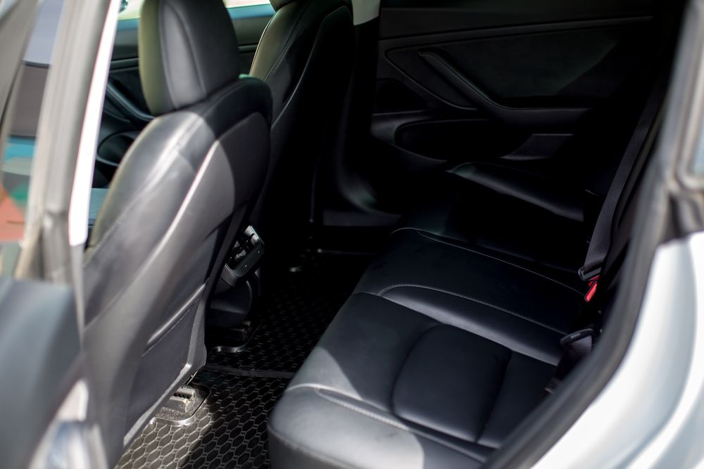 Tesla Model 3 Standard Range+ 325CP