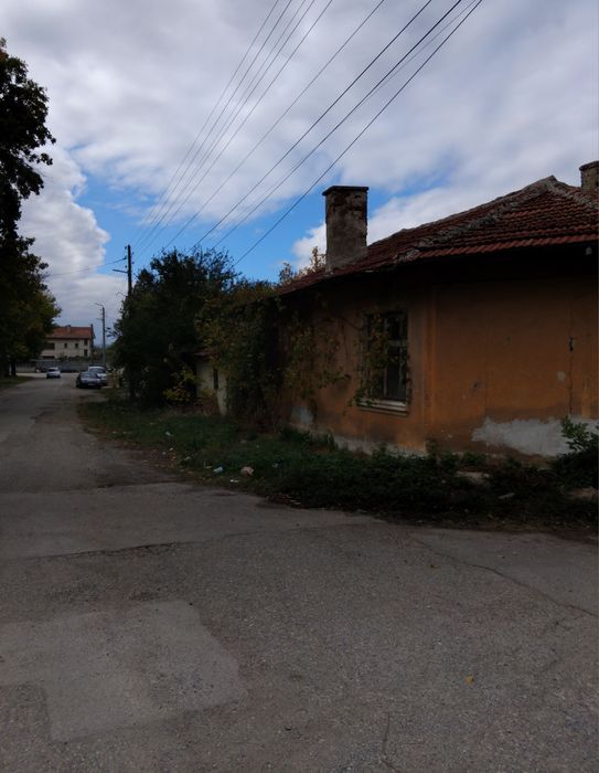 Продава къща в с.Червен брег общ.Дупница