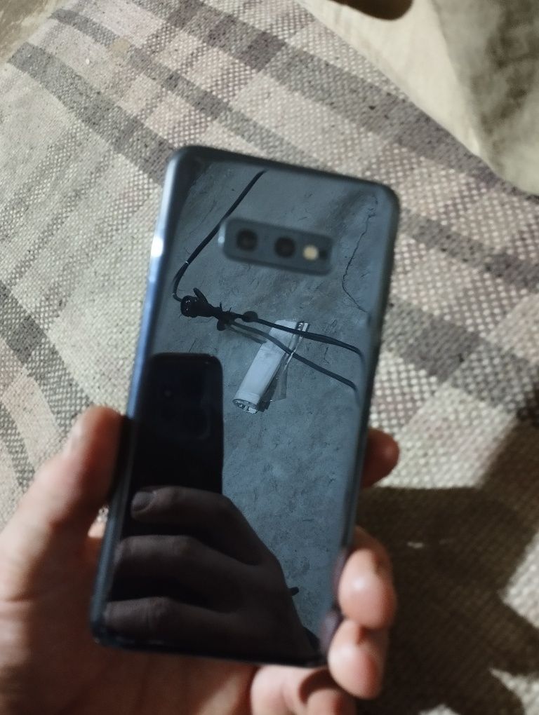Самсунг s10e lite