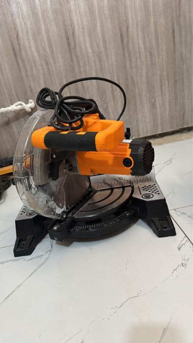 Торцовочные пила срочно