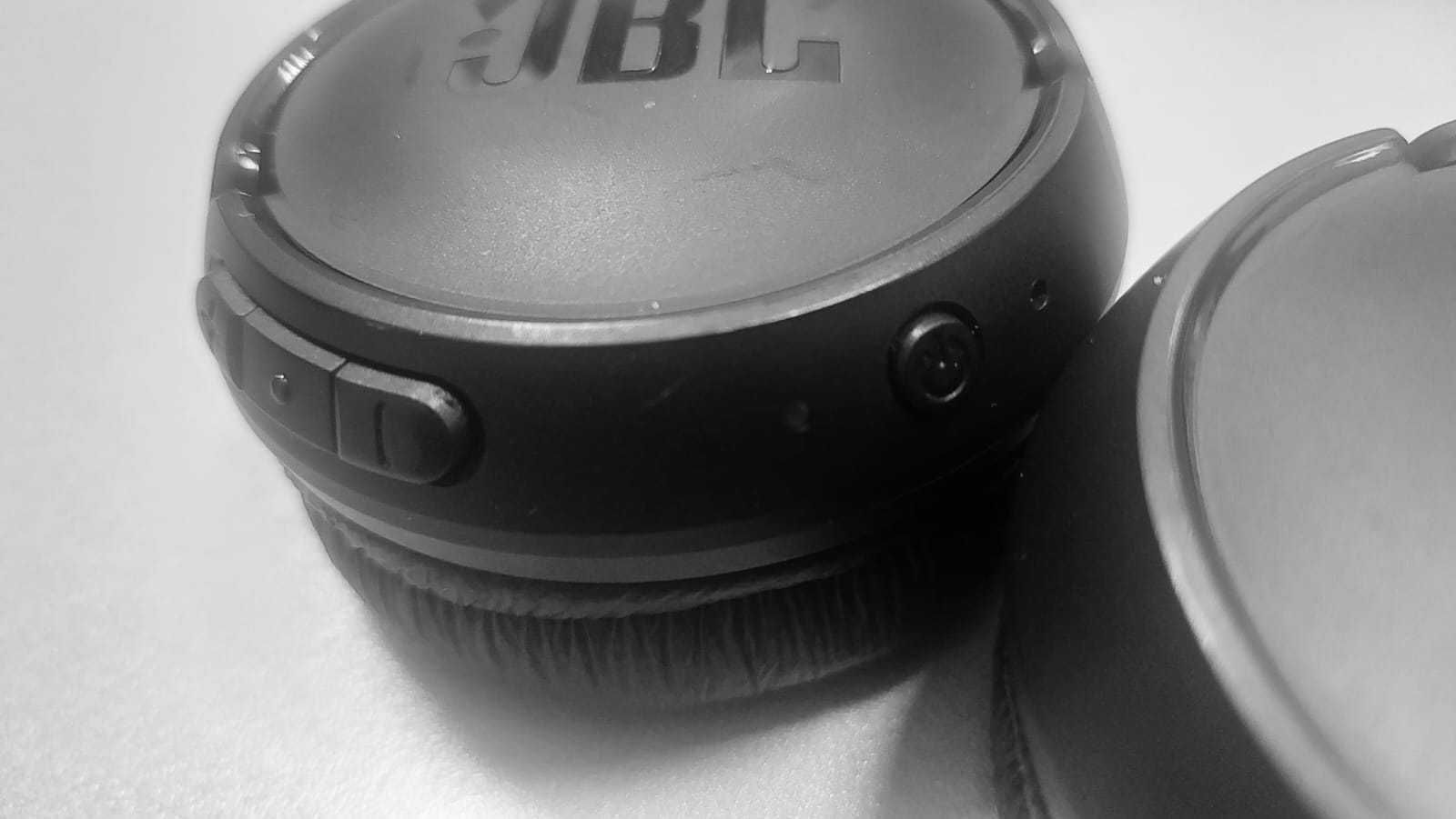 Casti audio wireless on-ear JBL Tune 520BT by Harman