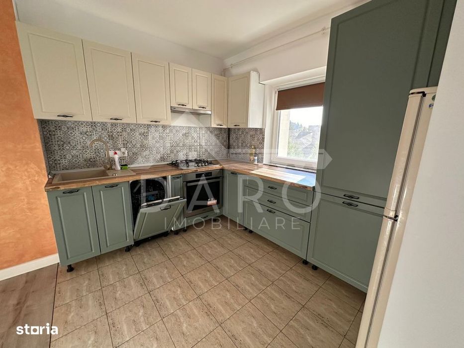 Apartament de vânzare cu 3 camere