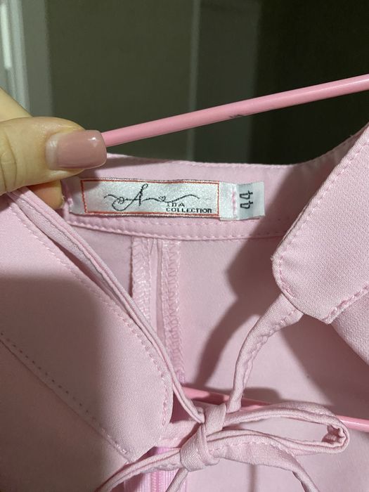 платье розовое