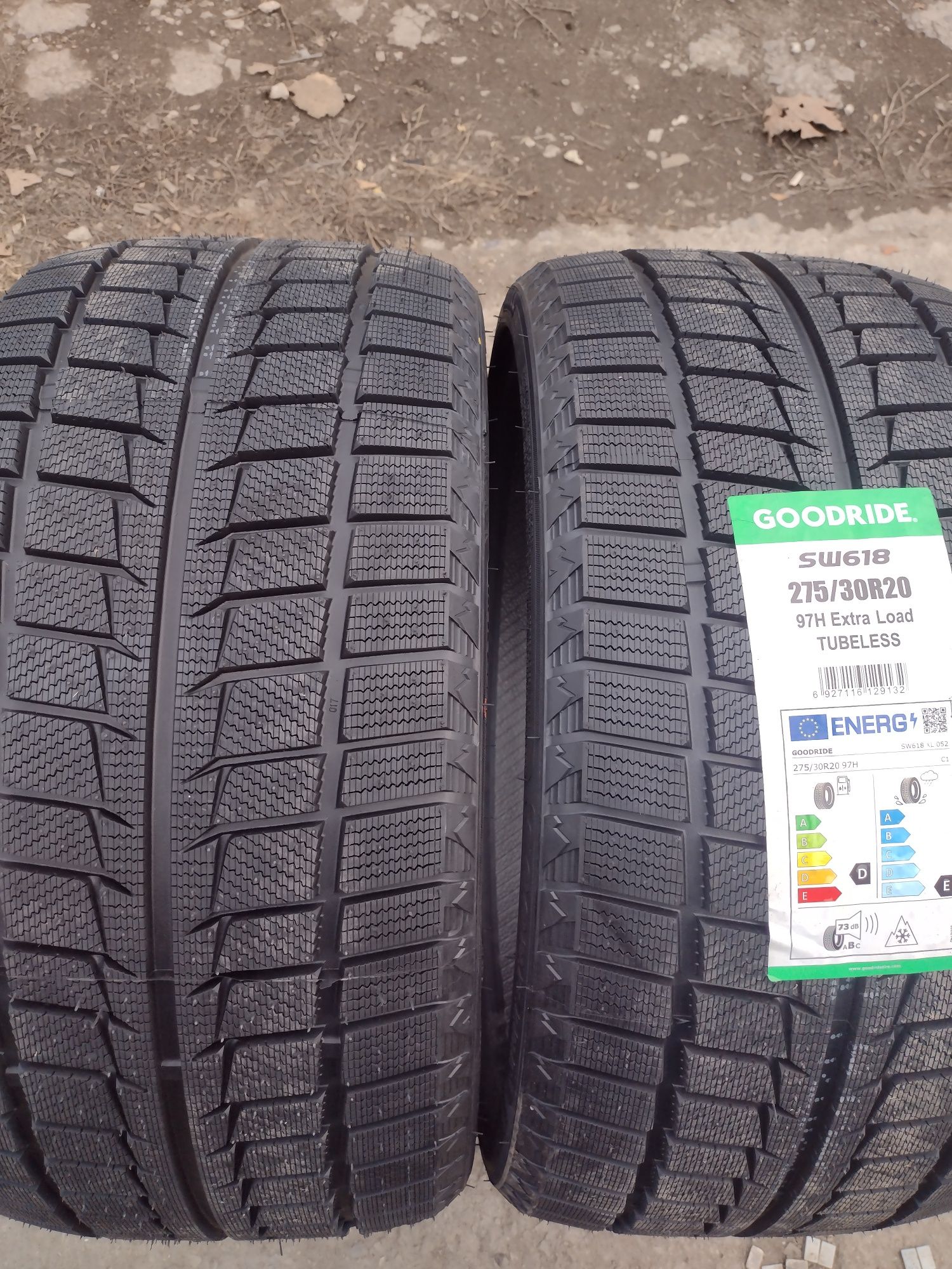 Нови 275/30/20 Goodride SW618 dot2324
