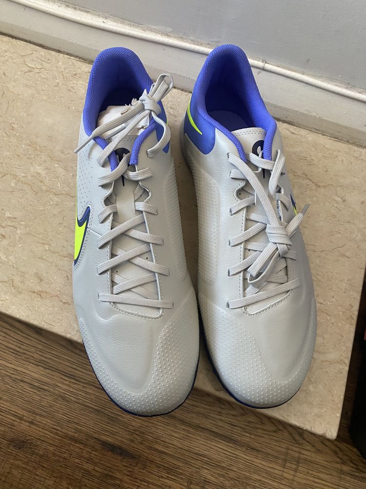 Nike legend 9 academy