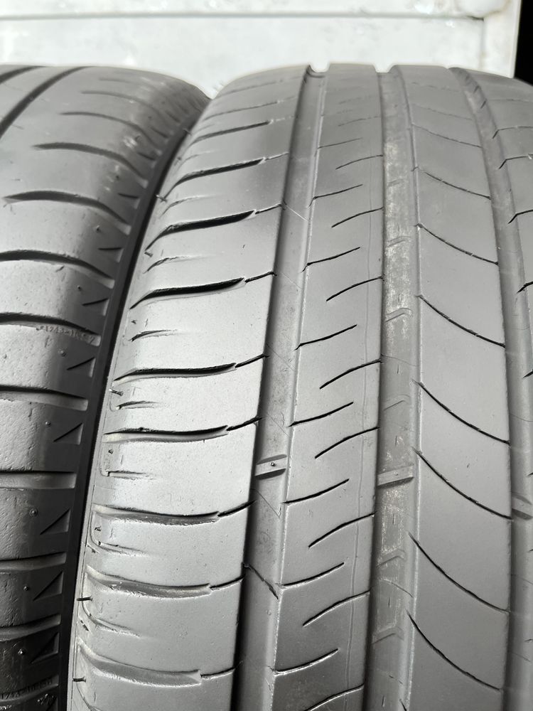 2 бр. летни гуми 195/55/16 Michelin DOT 2215 4,5 mm