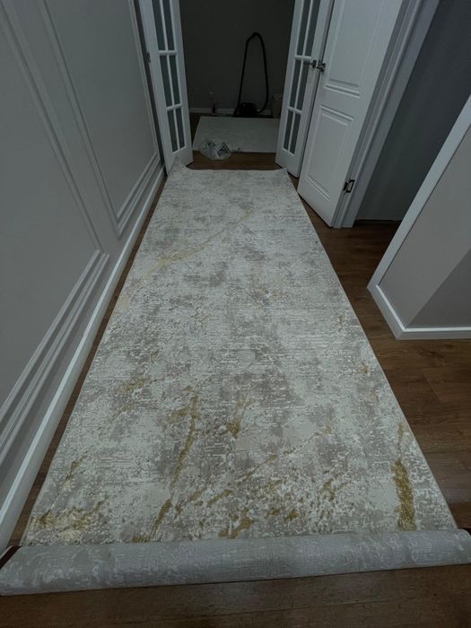 Продам ковровую дорожку