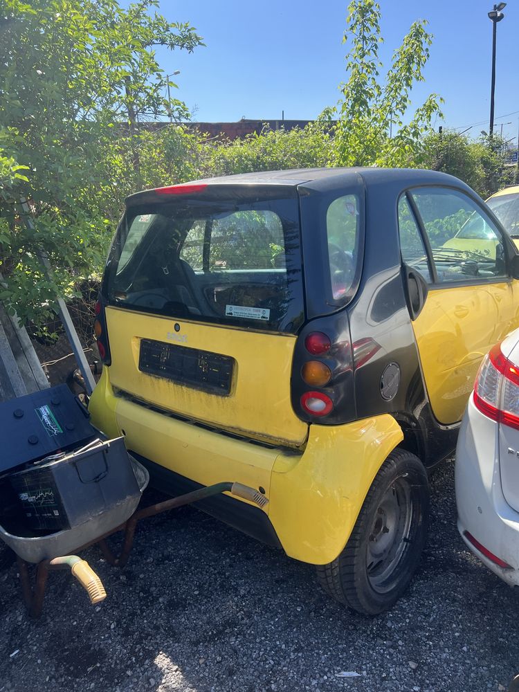 Smart fortwo цял за части