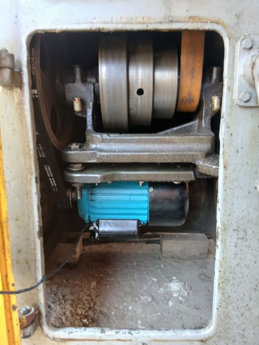 Strung american la220 v