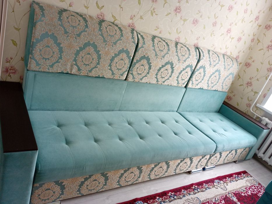 Продам диван 340 длина