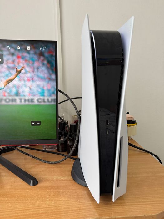 Vând PS5 825GB+ Monitor Gaming AOC 240HZ