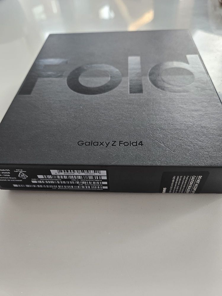 Samsung galxy z fold 4