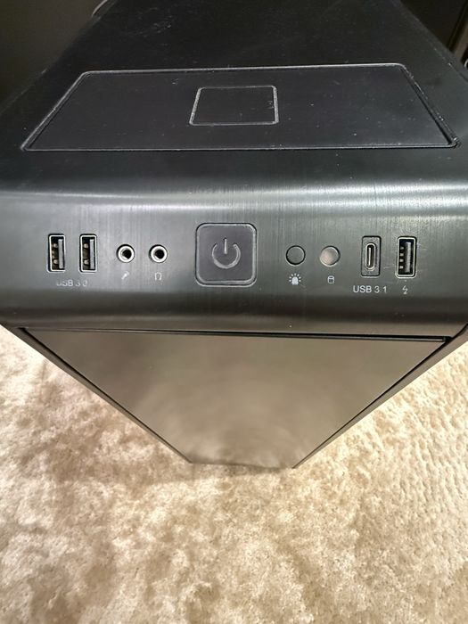 Геймърски компютър, RTX 2080, i7-9700k, 16GB RAM