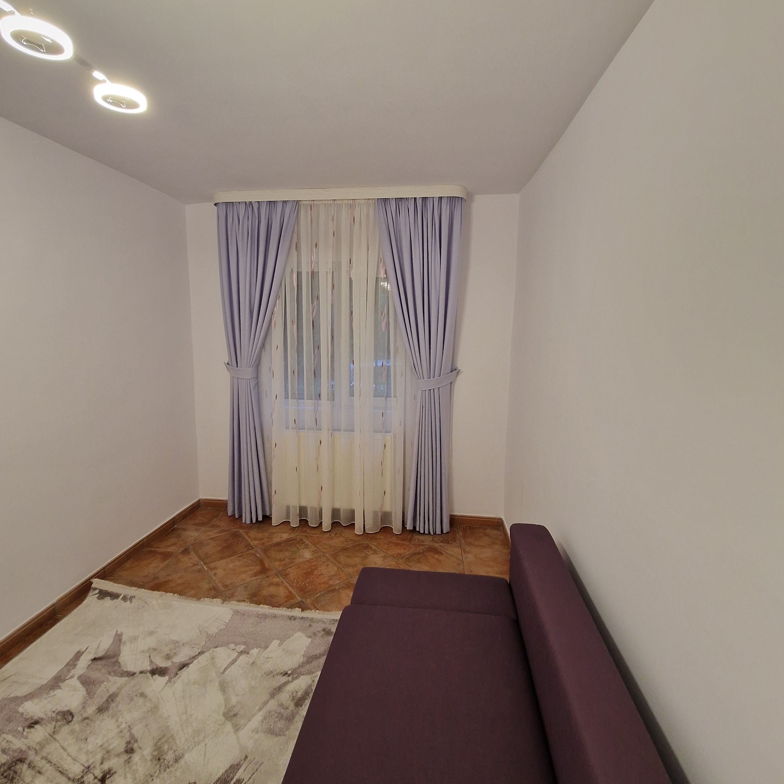 Apartament 3 camere de inchiriat la parter