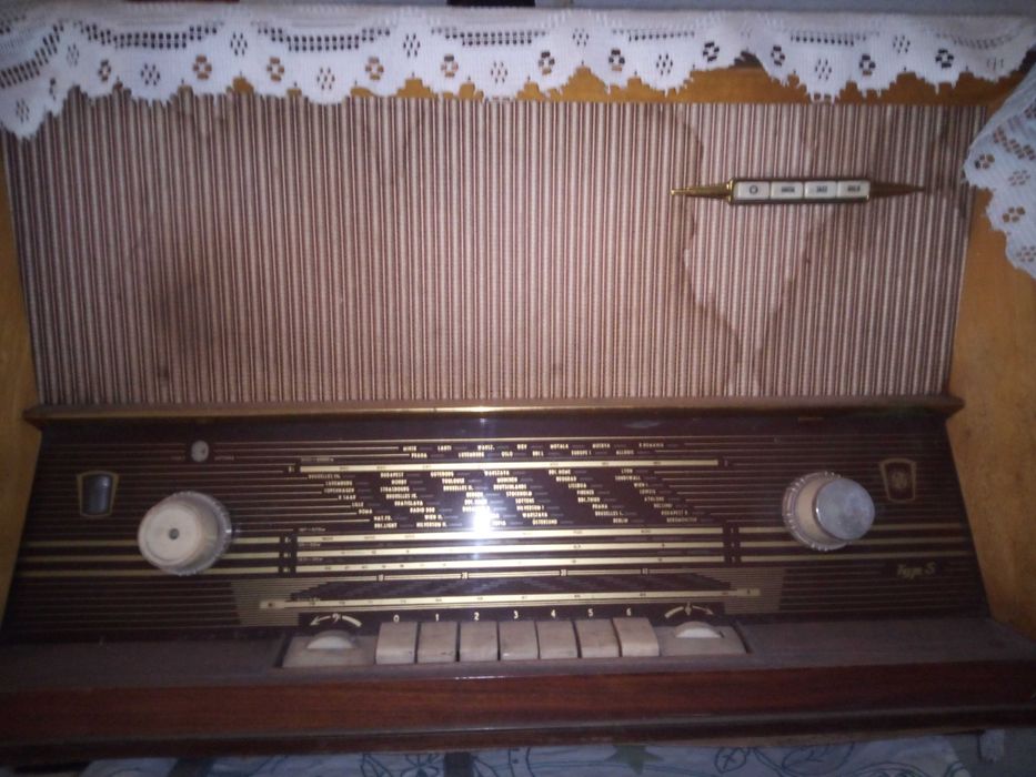 Vand magnefofon Maiak, Tesla si televizoare, radio pe lampi.