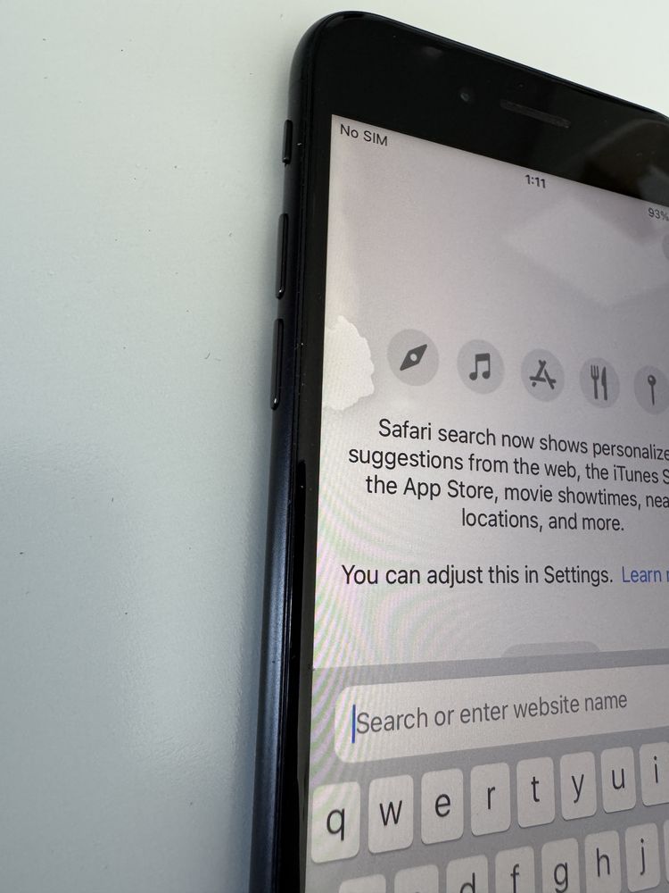 Телефон Айфон iPhone SE 2 64GB
