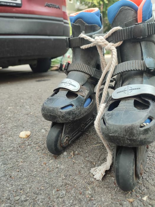 De vânzare: Role pentru copii