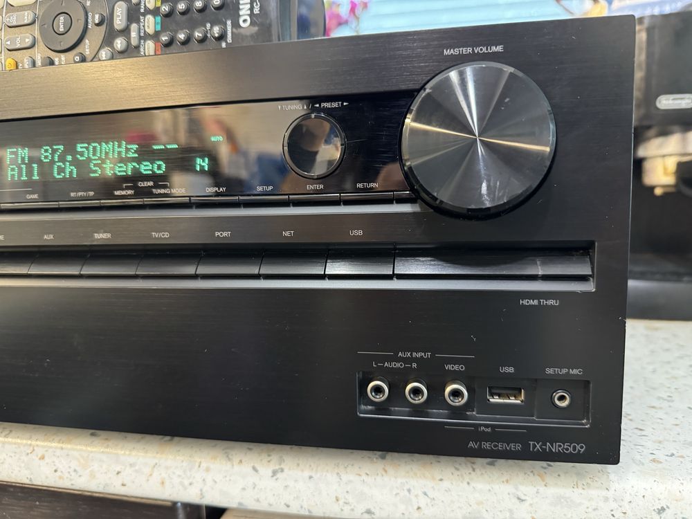 Onkyo TX-NR509 перфектен