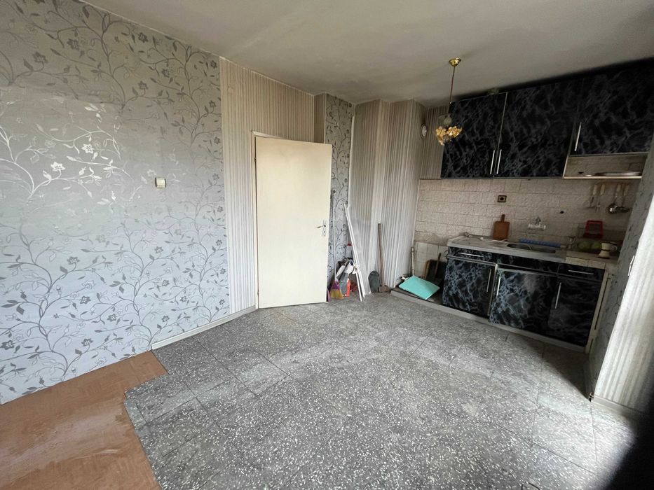 Продава прекрасен апартамент с две спални в кв. Васил Левски