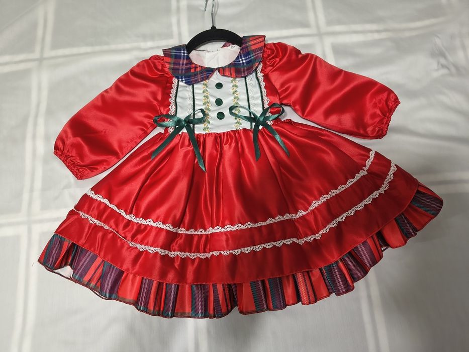 Rochie roșie 4-5 ani