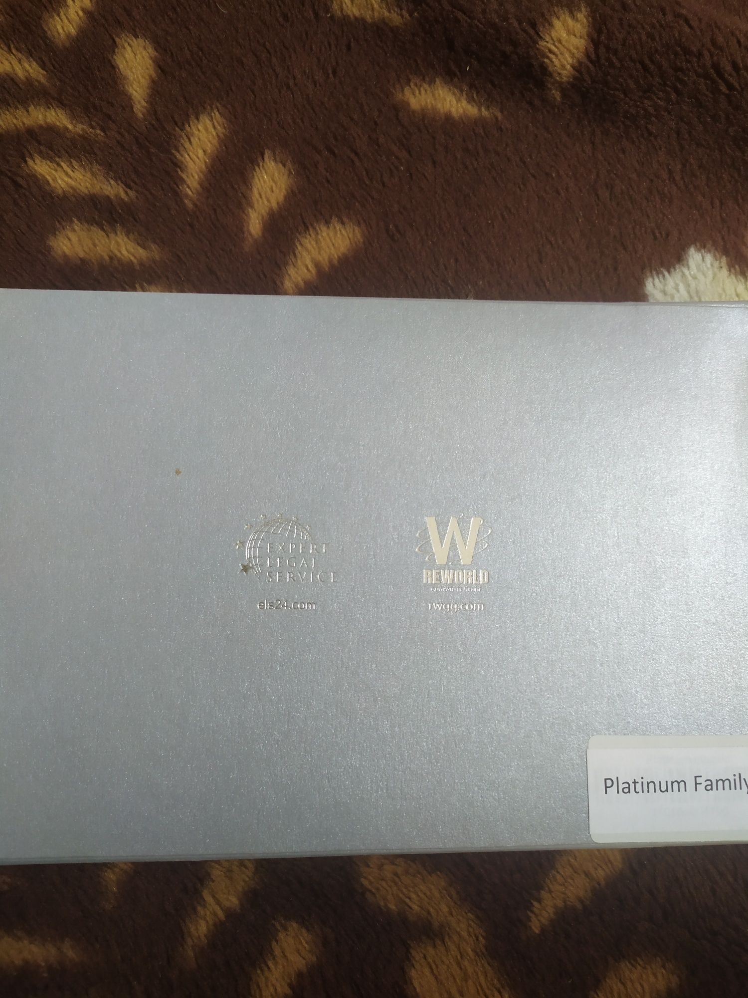 Продам Сборник карт Platinum Family компании Reworld.цена 20000