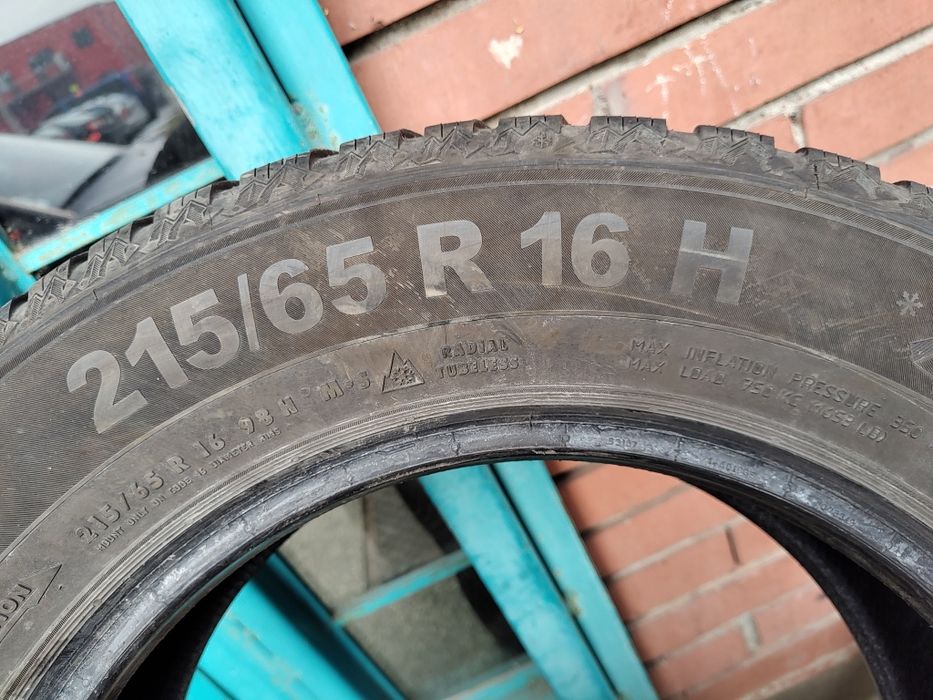 Продавам 4бр. Зимни гуми 215/65/16 Semperit