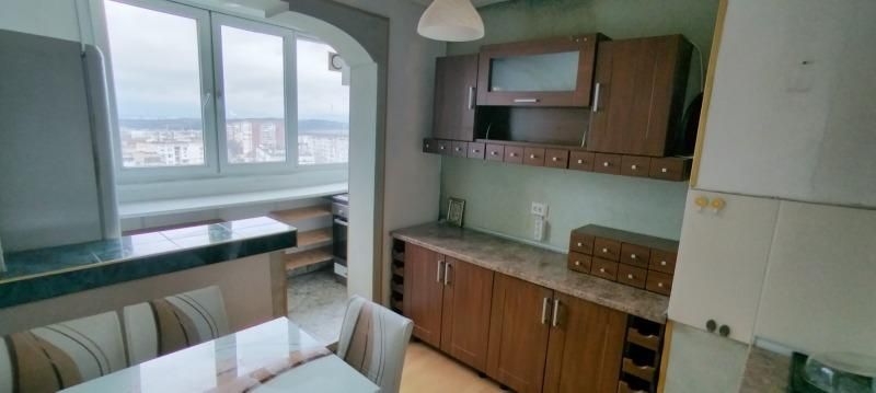 Дава се под наем Двустаен апартамент в София, Люлин 5 - 76 кв.м за 450 € - Снимка #2