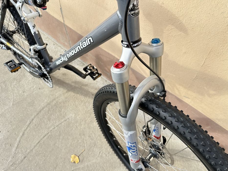 Bicicleta Full Suspension Rocky Mountain Aluminiu Carbon Fox Shimano
