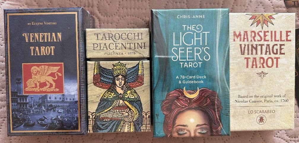 Marseille Vintage Tarot. Lo Scarabeo. Оригинални Таро Колоди.