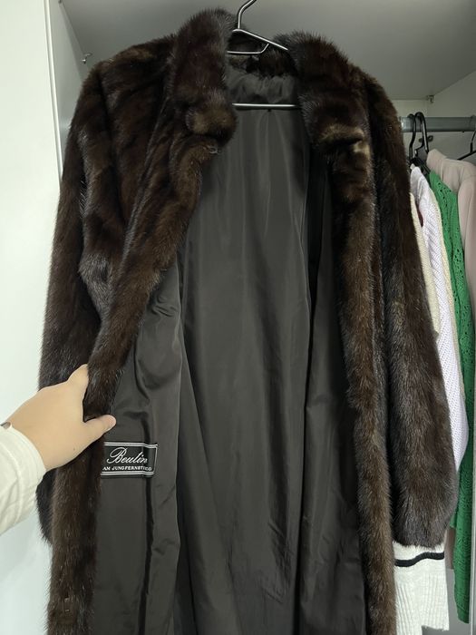 Haina de blana de nurca