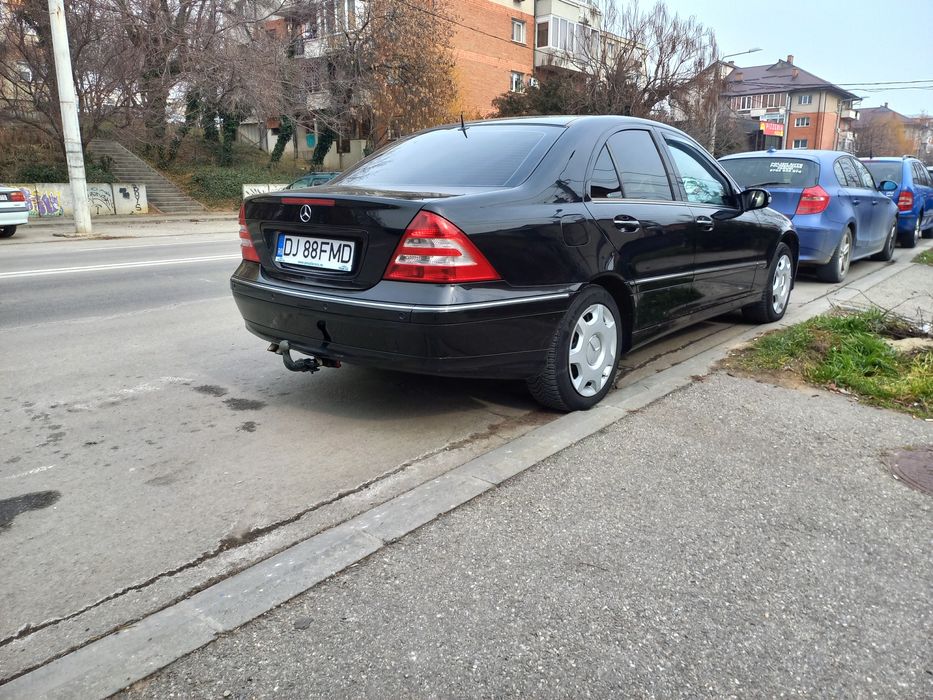 Mercedes-Benz w 203