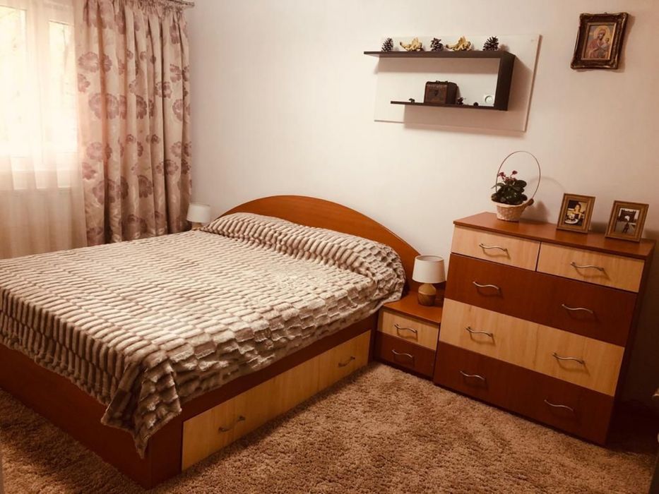 Caut colega sau coleg de apartament in zona Girocului