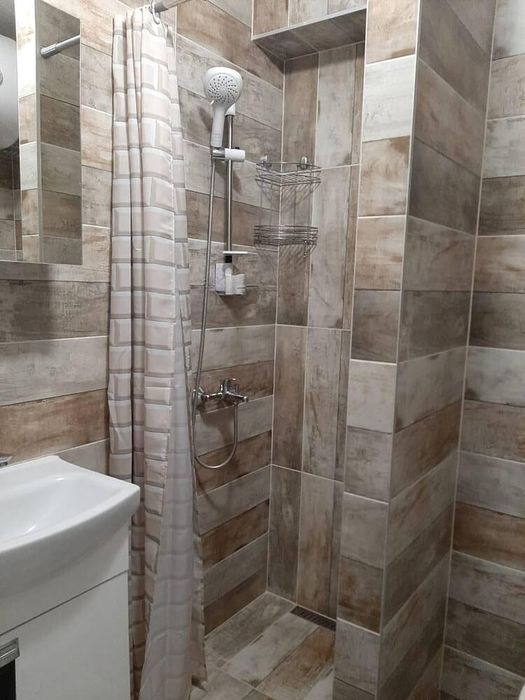 Дава се под наем Двустаен апартамент в Бургас, Зорница - 50 кв.м за 561 € - Снимка #4