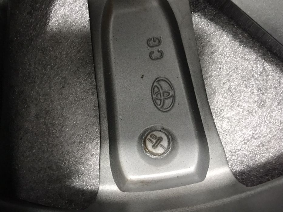 1x Janta Toyota Corolla GR 5x100 R18 8Jx18 ET40