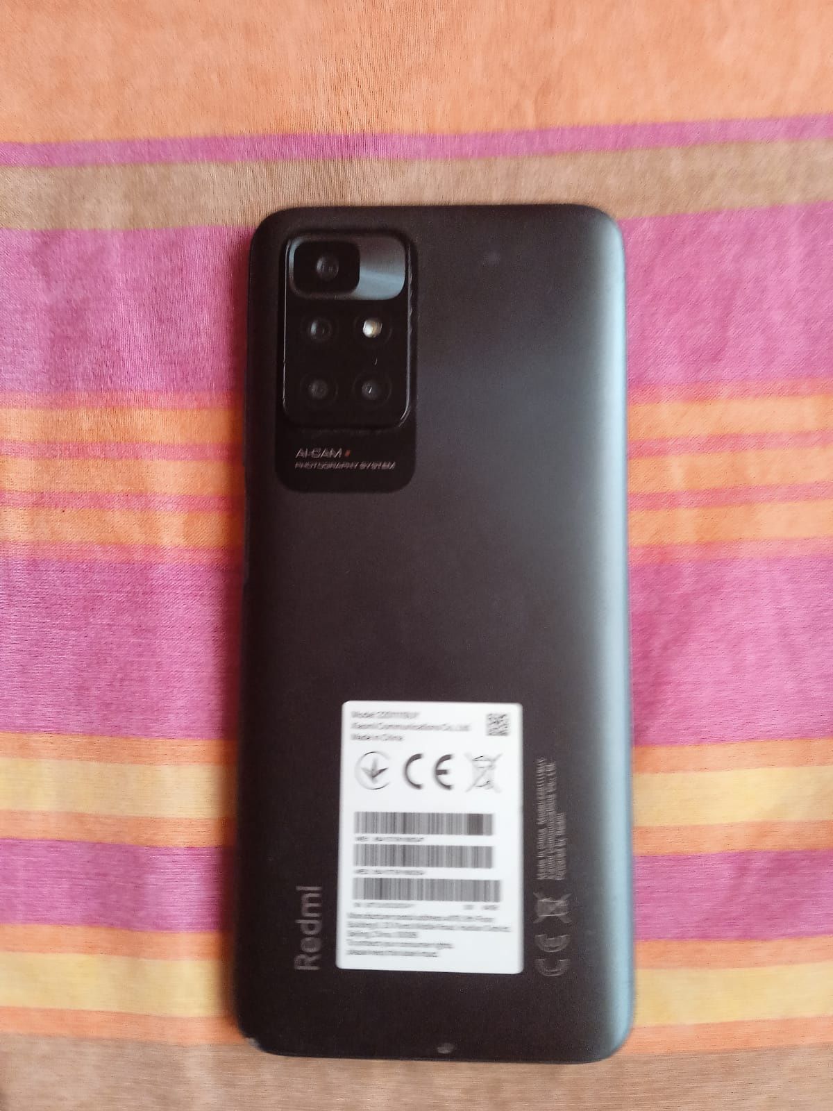 Vând 2 telefoane aproape noi Redmi Note 10 și Redmi Note 10A