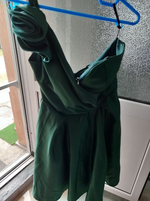 Vând rochie noua mărimea S 55 lei