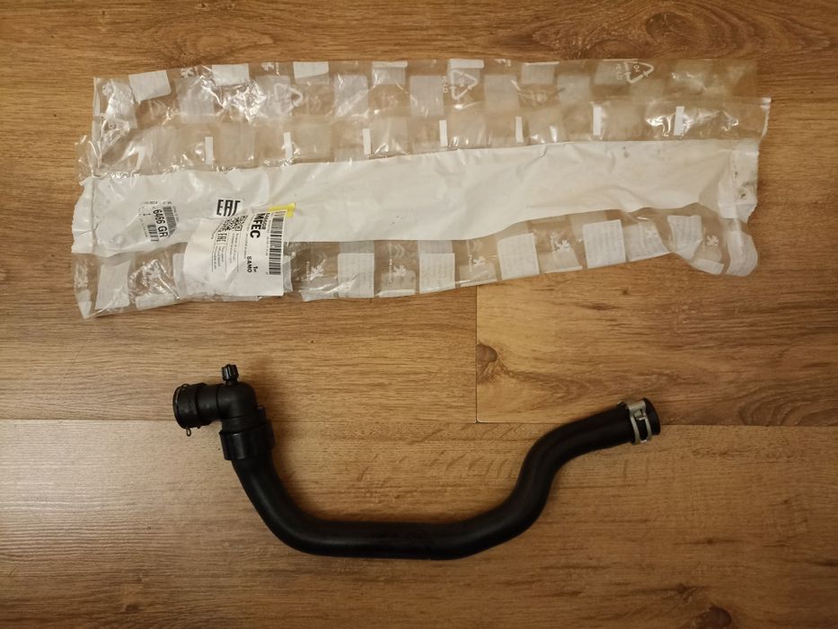 Патрубки Peugeot 307 новые, оригинал.