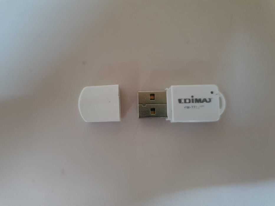 Adaptor Wireless USB - Placă de retea wireless Edimax EW-7711UTN