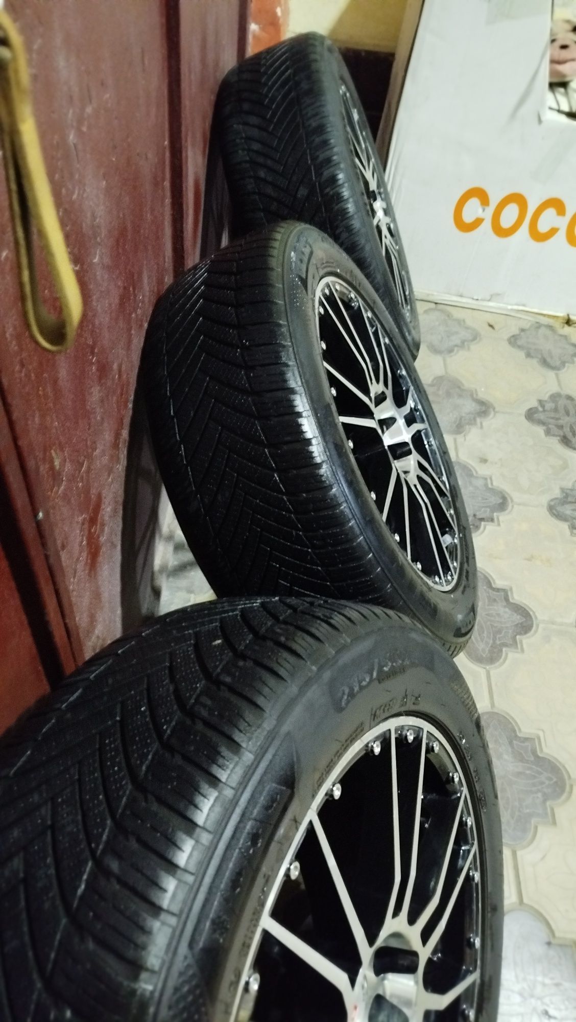 Coboltga R17/215/55 diska balon vossen