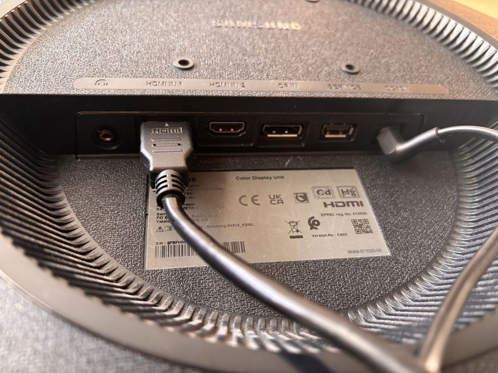 Монитор Samsung LC27RG50