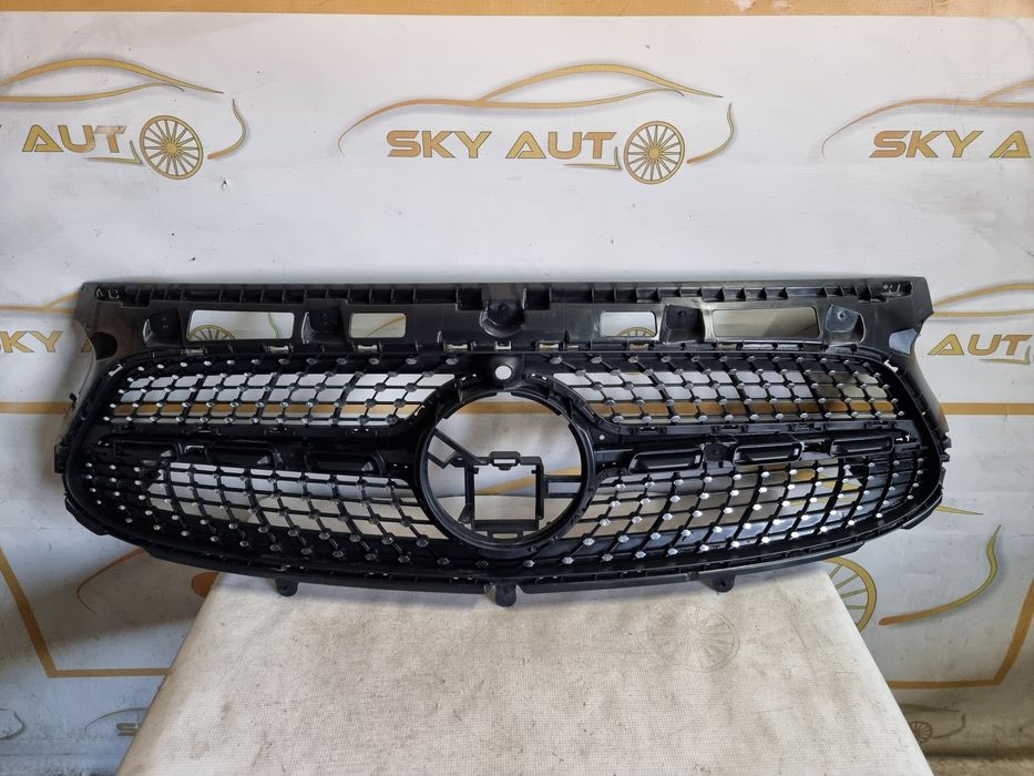 Grila radiator diamond Mercedes GLA AMG W247 dupa 2020 cod A2478883901