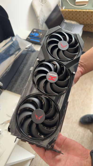 Видео карта RX 9070 XT 16GB Red devil