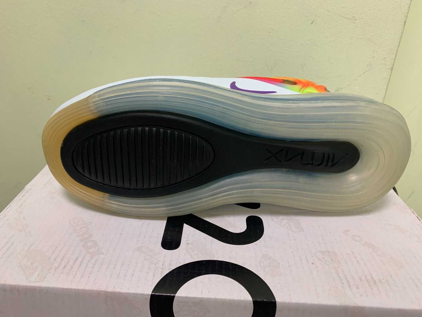 Нови дамски маратонки Nike Air max 720 rainbow налични 36 номер