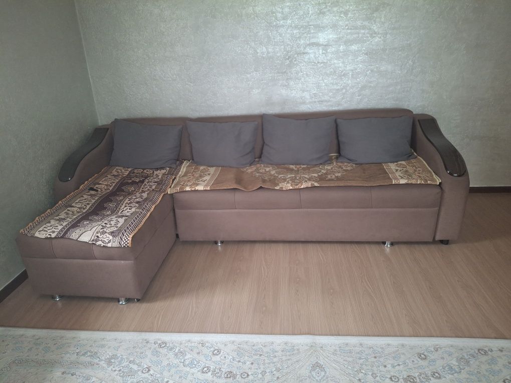 Диван кресла комод