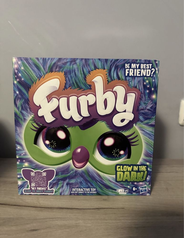 Чисто нови интерактивни играчки Furby