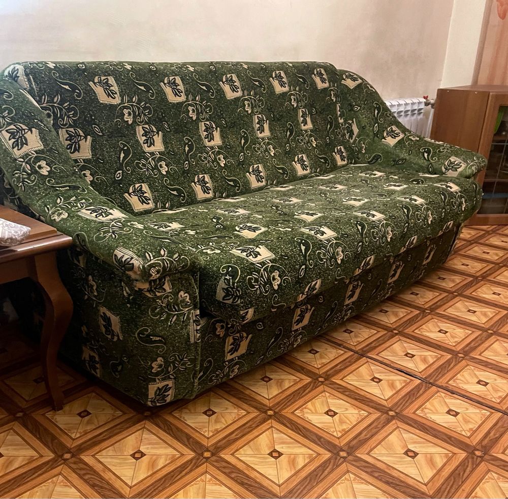 Продам диван и 2кресла