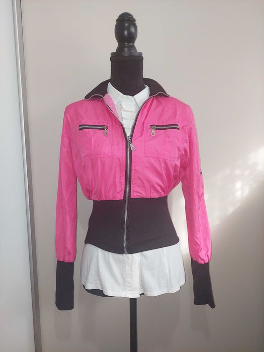 Jacheta subtire ciclam cambrata