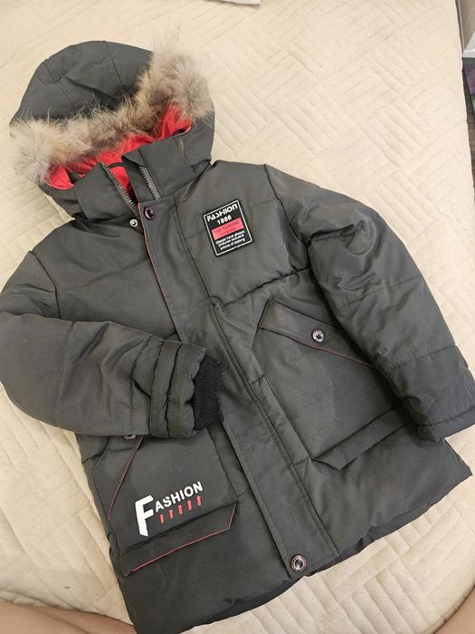 Продам детский пуховик