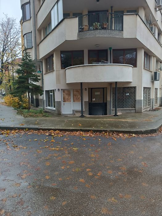 Фризьорски салон/Студио за красота/Маникюр/Педикюр