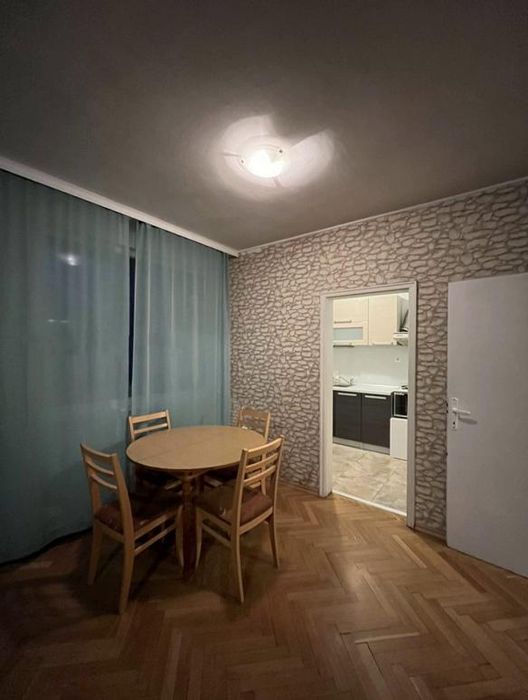 Дава се под наем Тристаен апартамент в Пловдив, Център - 90 кв.м за 450 € - Снимка #3